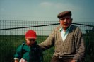 Bernard TAINE et l'un de ses petits fils rémi